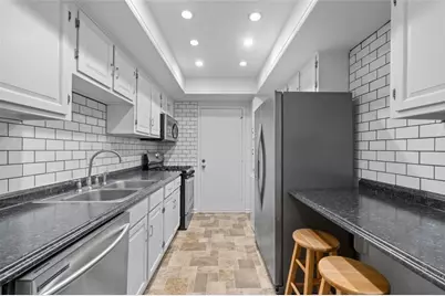 6851 Roswell Road #D28, Atlanta, GA 30328 - Photo 10