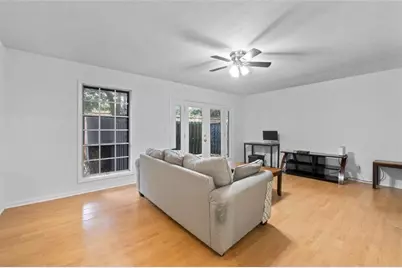 6851 Roswell Road #D28, Atlanta, GA 30328 - Photo 4