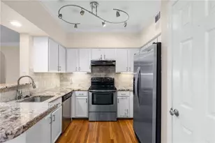 3777 Peachtree Road NE, Atlanta, GA 30319 - Photo 10