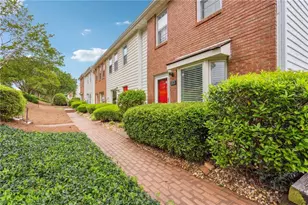 102 Holcomb Ferry Rd, Roswell, GA 30076 - Photo 2