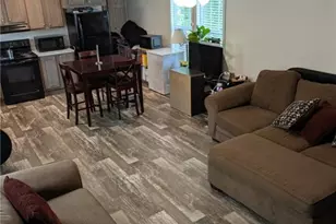 255 Greenview Cir, Fayetteville, GA 30214 - Photo 2