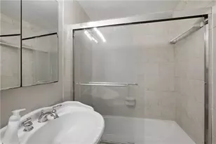 2285 Peachtree Rd NE, Atlanta, GA 30309 - Photo 14