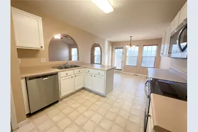 3062 Crest Ridge Circle SW, Marietta, GA 30060 - Photo 2