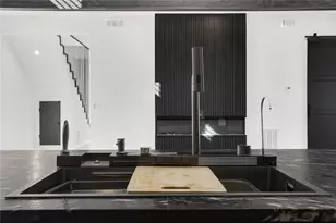 2375 Browns Mill Rd SE, Atlanta, GA 30315 - Photo 10