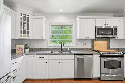 2081 S Akin Drive NE, Atlanta, GA 30345 - Photo 2