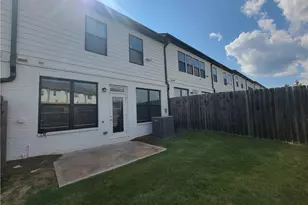 116 Auburn Gate Ln, Auburn, GA 30011 - Photo 2