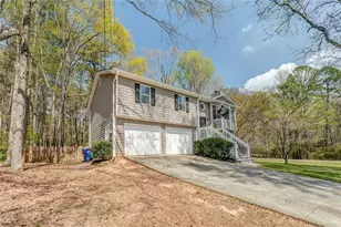 2005 Primrose Ln, Loganville, GA 30052 - Photo 4