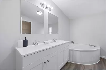 221 Friar Tuck Trail N, Murrayville, GA 30564 - Photo 18