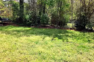 4722 Kenneth Dr SW, Lilburn, GA 30047 - Photo 16