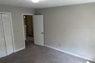 4722 Kenneth Dr SW, Lilburn, GA 30047 - Photo 14