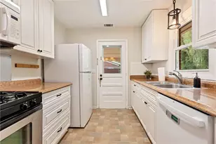 1020 Verdi Way, Clarkston, GA 30021 - Photo 16