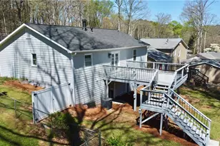 1561 Daniel Ln, Lawrenceville, GA 30046 - Photo 4