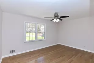 1561 Daniel Ln, Lawrenceville, GA 30046 - Photo 18