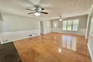 1841 Driftwood Pl, Snellville, GA 30078 - Photo 4