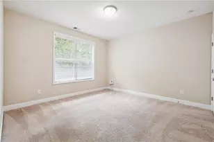 2262 Tenor Ln, Alpharetta, GA 30009 - Photo 16