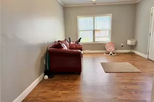 1302 Ida Woods Ln, Lawrenceville, GA 30045 - Photo 16