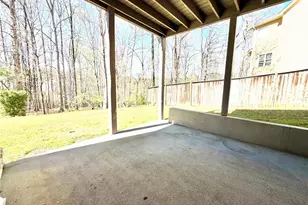 1302 Ida Woods Ln, Lawrenceville, GA 30045 - Photo 18