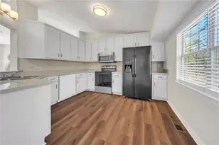 1020 Sycamore Summit, Sugar Hill, GA 30518 - Photo 18