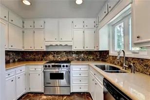 145 Kinross Ct, Roswell, GA 30076 - Photo 24