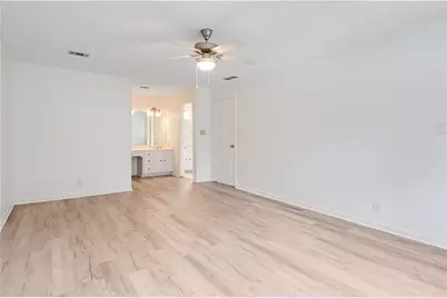 4711 Nutmeg Way SW, Lilburn, GA 30047 - Photo 16