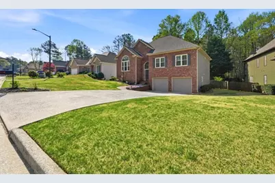 529 Battleview Drive, Smyrna, GA 30082 - Photo 2