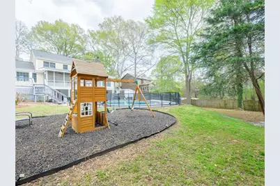 945 E Riverbend Drive SW, Lilburn, GA 30047 - Photo 30