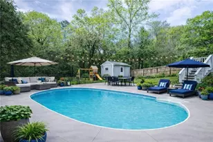 945 E Riverbend Dr SW, Lilburn, GA 30047 - Photo 6