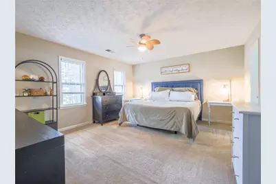 945 E Riverbend Drive SW, Lilburn, GA 30047 - Photo 18