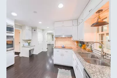 945 E Riverbend Drive SW, Lilburn, GA 30047 - Photo 6