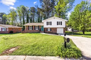 713 Huntingdon Dr, Jonesboro, GA 30236 - Photo 2