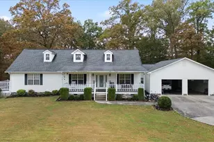871 Robinson Rd, Chatsworth, GA 30705 - Photo 1