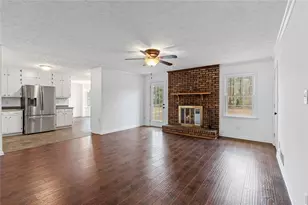 2293 Hidden Ln, Snellville, GA 30078 - Photo 8