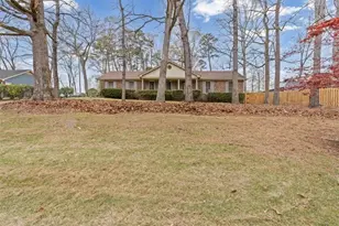 2293 Hidden Ln, Snellville, GA 30078 - Photo 2