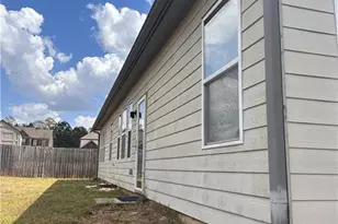 825 Stonehaven Rd SW, Atlanta, GA 30331 - Photo 4