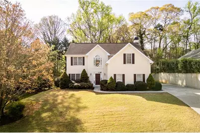 159 Roberts Road, Suwanee, GA 30024 - Photo 2