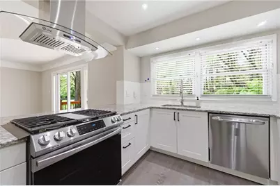 3220 Foxwood Trail SE, Smyrna, GA 30082 - Photo 10