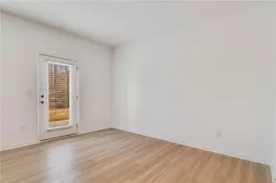 5820 Flint Ln, Cumming, GA 30028 - Photo 8