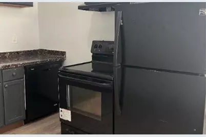 305 W Oak Street, Lawrenceville, GA 30046 - Photo 2