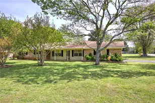 106 Tulip Way SW, Calhoun, GA 30701 - Photo 2