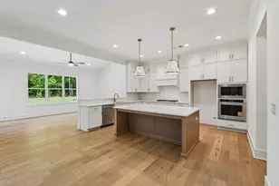 9155 Greenway Ct, Gainesville, GA 30506 - Photo 12