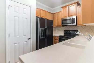 1105 Liberty Parkway NW, Atlanta, GA 30318 - Photo 8