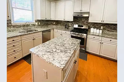 585 Golden Meadows Lane, Suwanee, GA 30024 - Photo 18