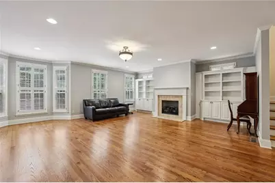 5577 Julian Place, Atlanta, GA 30342 - Photo 16