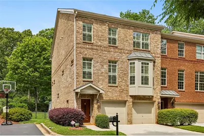 5577 Julian Place, Atlanta, GA 30342 - Photo 2