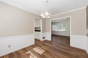 137 Bonnie Ln NW, Lilburn, GA 30047 - Photo 10