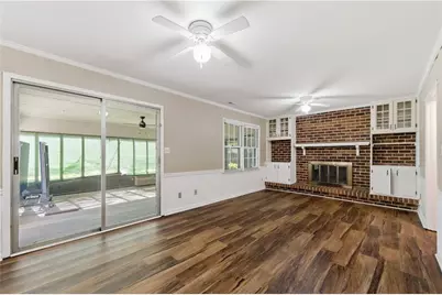 137 Bonnie Lane NW, Lilburn, GA 30047 - Photo 4