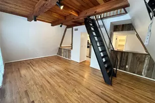 2475 Hawk Creek Trail, Cumming, GA 30041 - Photo 2