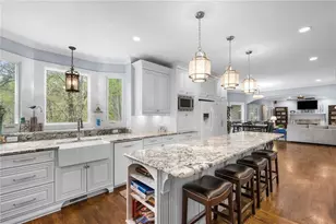 2550 Ridgehurst Dr, Buford, GA 30518 - Photo 8