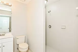 902 Hickory Nut Ln, Lawrenceville, GA 30043 - Photo 24