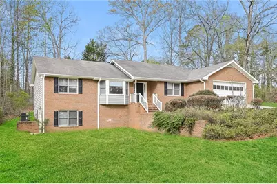 902 Hickory Nut Lane, Lawrenceville, GA 30043 - Photo 2